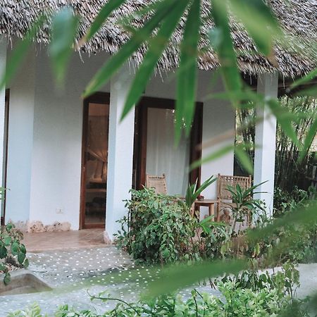 Mvuvi Boutique Resort Kiwengwa  ภายนอก รูปภาพ