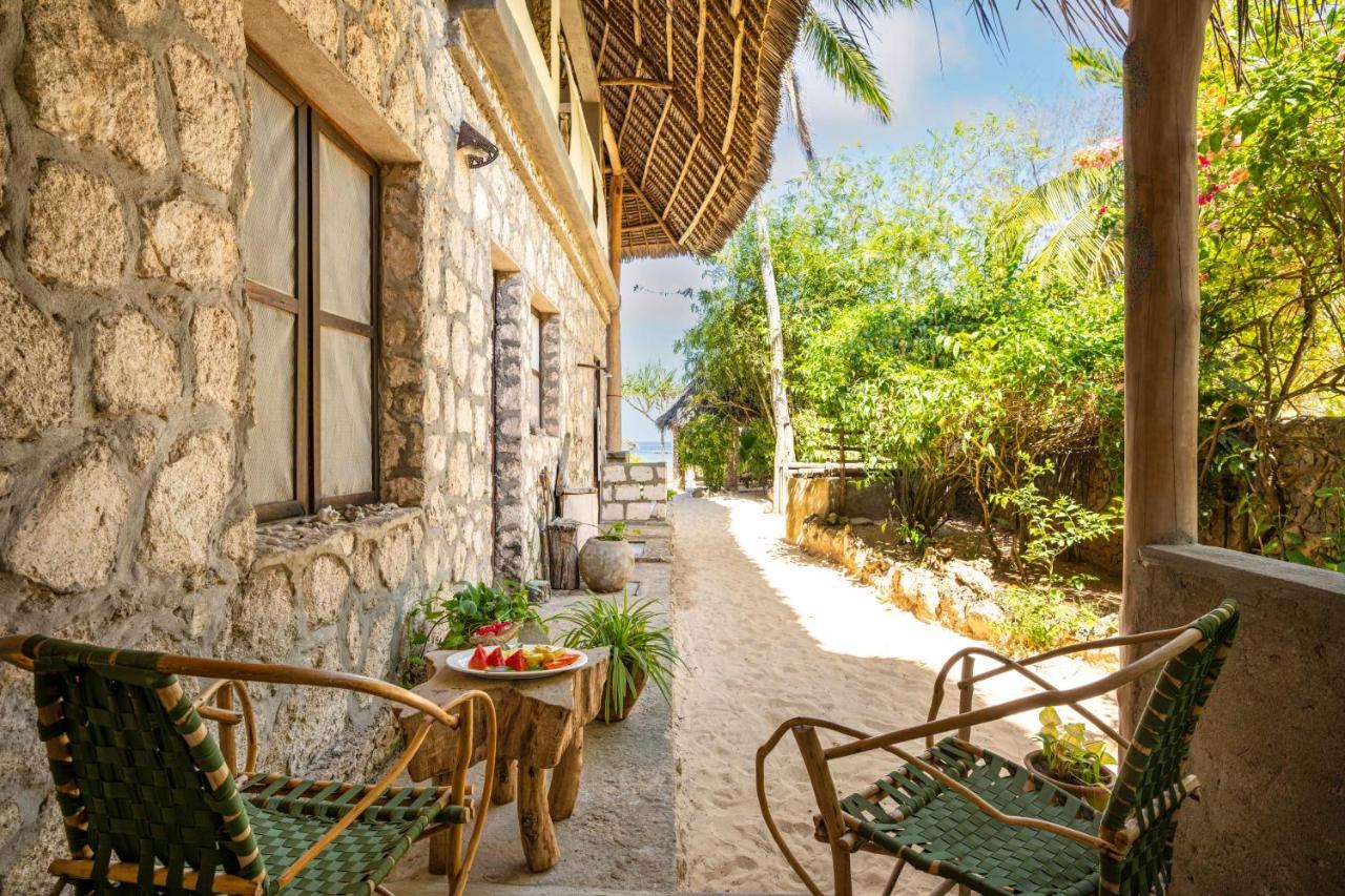 Mvuvi Boutique Resort Kiwengwa  ภายนอก รูปภาพ