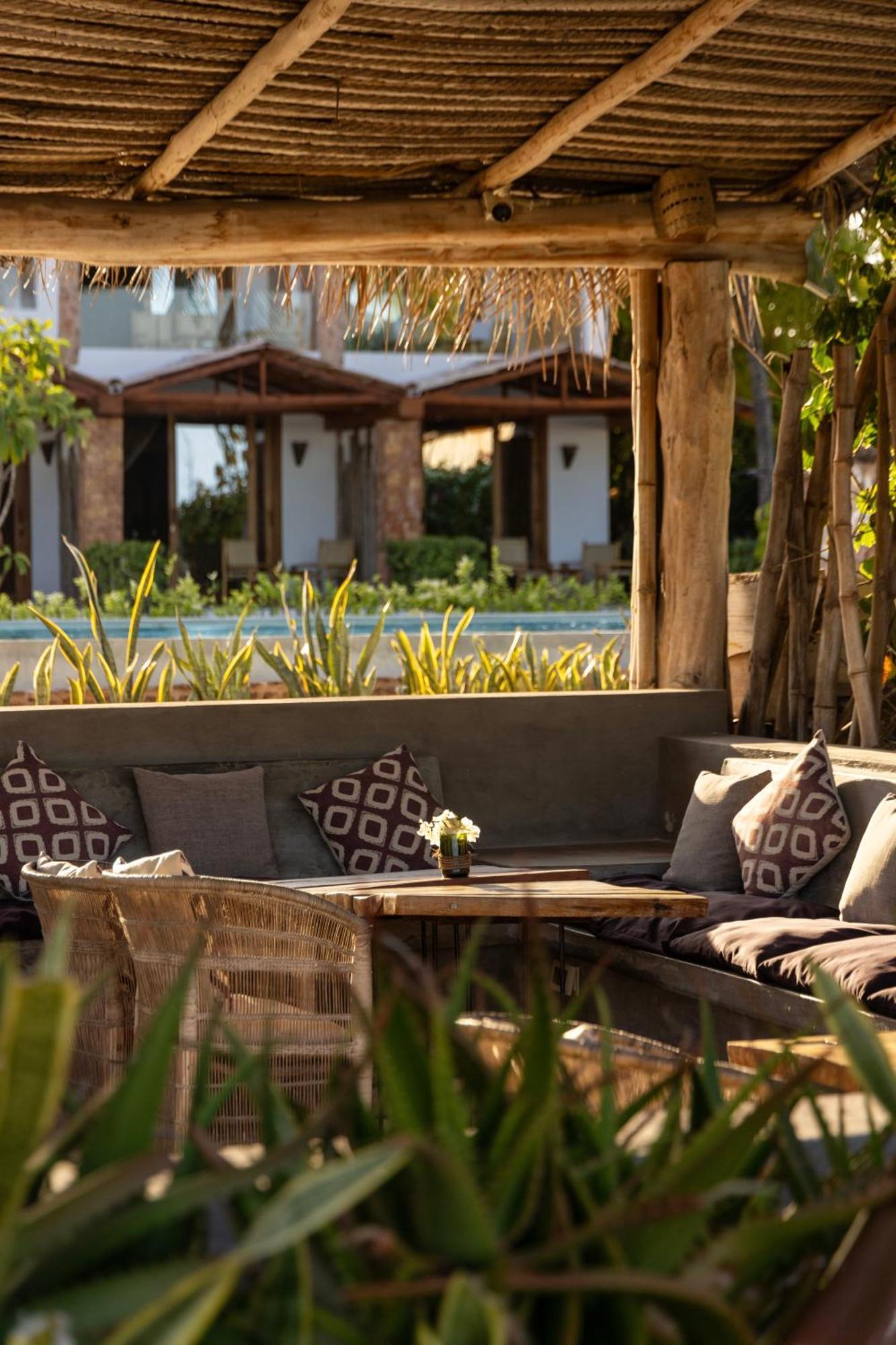 Mvuvi Boutique Resort Kiwengwa  ภายนอก รูปภาพ
