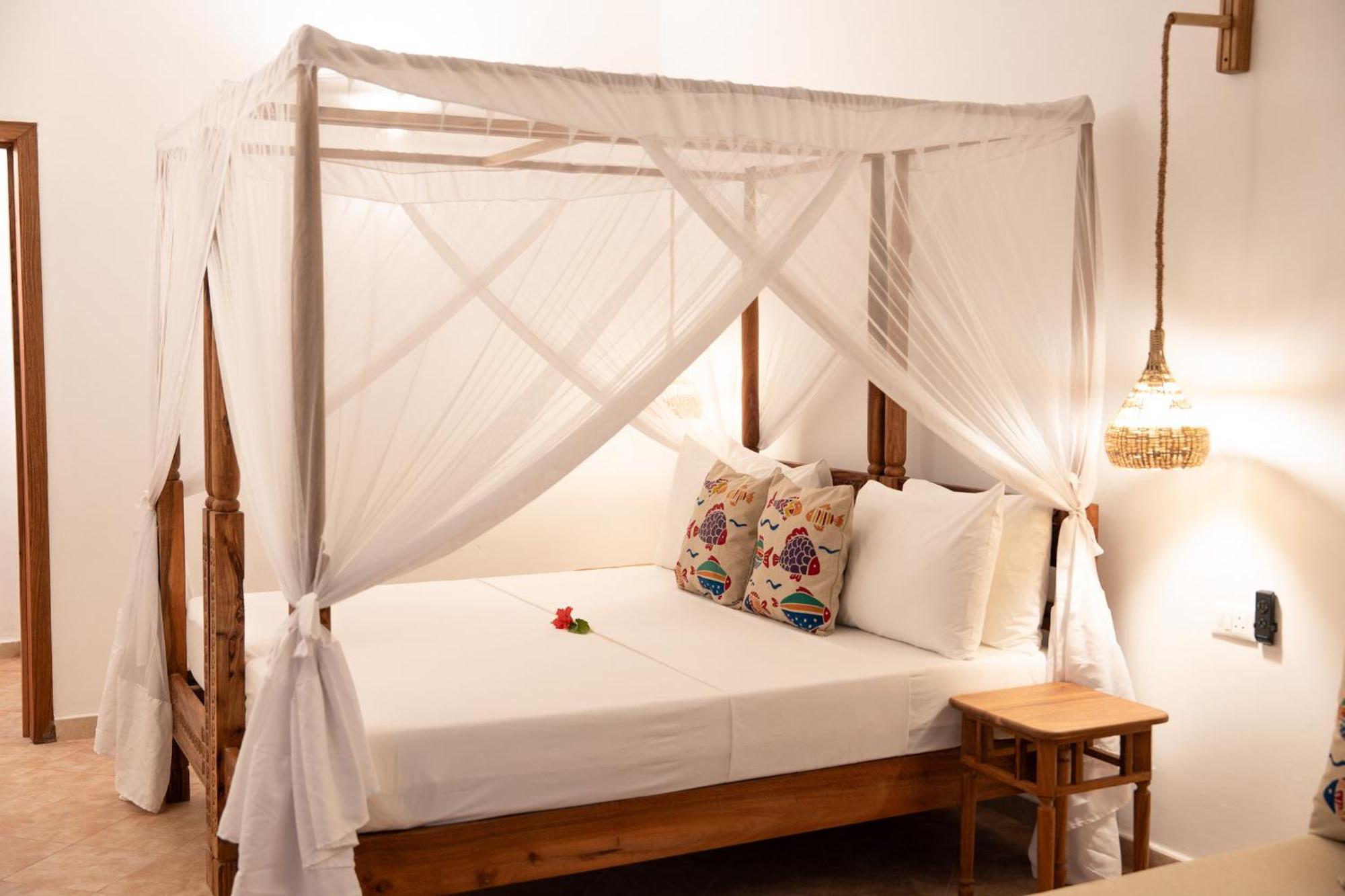 Mvuvi Boutique Resort Kiwengwa  ภายนอก รูปภาพ